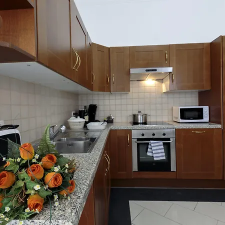 The Queen Luxury - Gemma