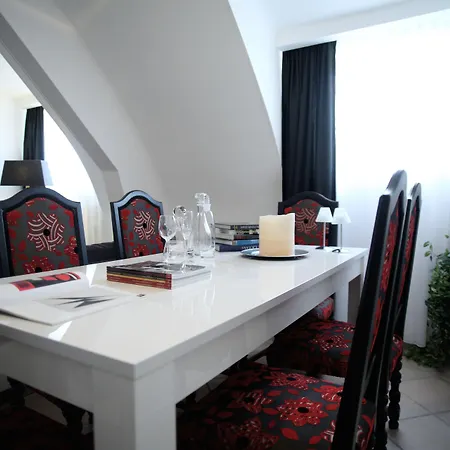 The Queen Luxury - Gemma Apartment