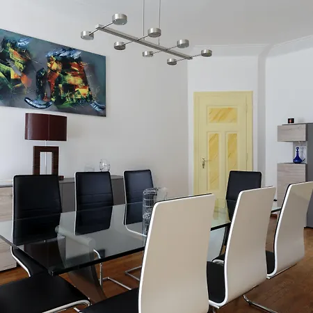 The Queen Luxury - Gemma Apartment