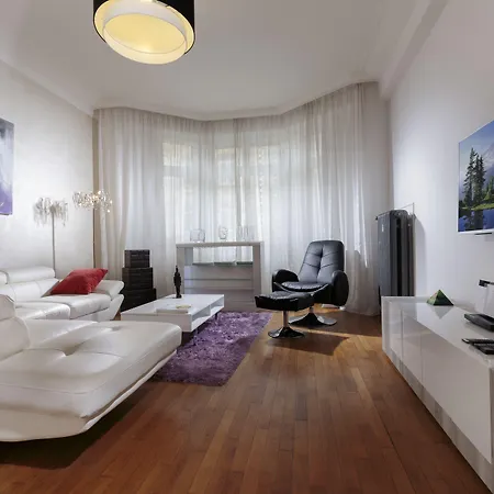 The Queen Luxury - Gemma Apartment