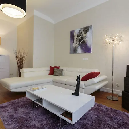 The Queen Luxury - Gemma * Luxemburg