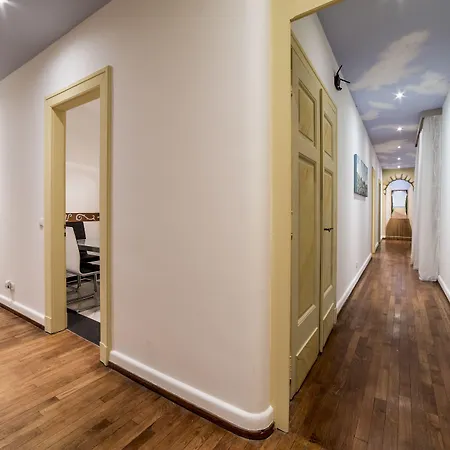 The Queen Luxury - Gemma Apartment *