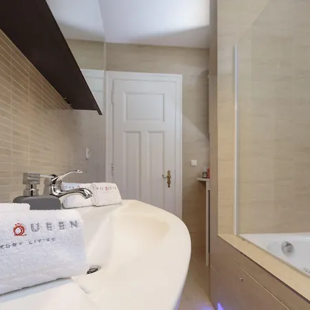 アパート The Queen Luxury - Gemma