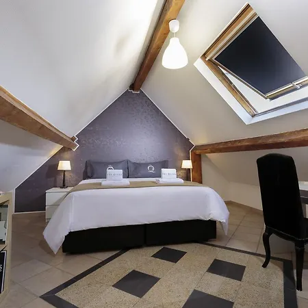 The Queen Luxury - Gemma