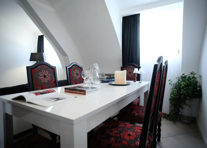 The Queen Luxury - Gemma Apartment