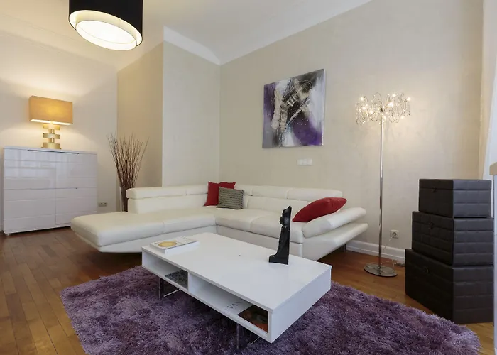 The Queen Luxury - Gemma * Luxemburgo