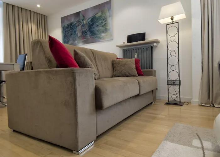 The Queen Luxury - Gemma לוקסמבורג