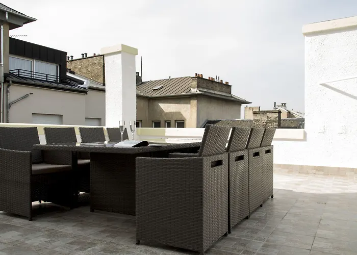 The Queen Luxury - Gemma Luxembourg