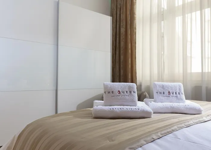 The Queen Luxury - Gemma * Luxembourg