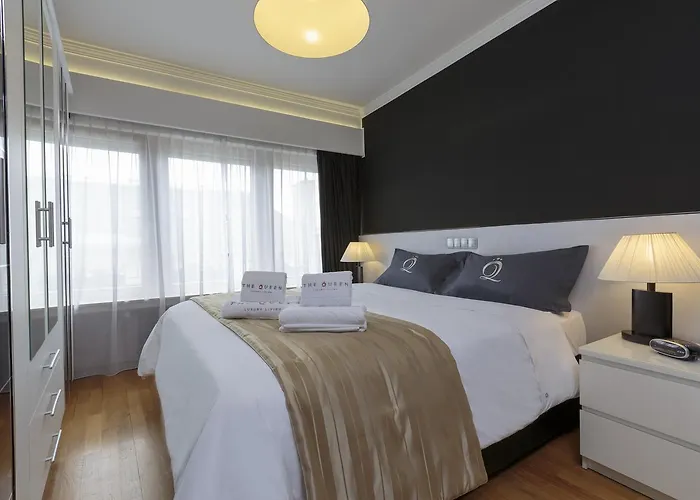 The Queen Luxury - Gemma * Luxembourg